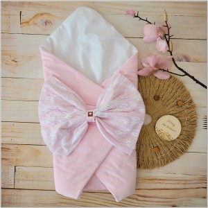 10 rożek niemowlęcy welurowy z kokardą.jpg