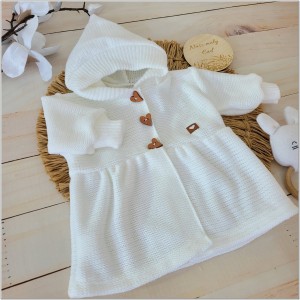 5 płaszczyk włóczkowy niemowlęcy.JPG