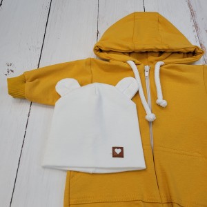 5 czapka welurowa z uszkami .jpg