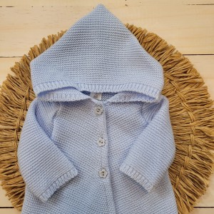 4 sweterek niebieski niemowlęcy.JPG