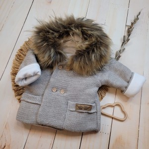 13 zimowa ocieplana kurteczka z odpinanym futerkiem .jpg