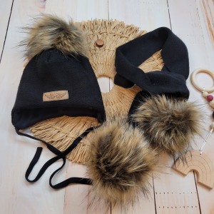 10 czapka z pomponem wiązana szalik z pomponami komplet zestaw .jpg