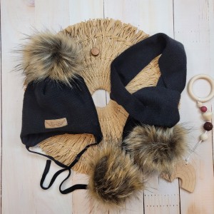 13 czapka z pomponem wiązana szalik z pomponami komplet zestaw .jpg