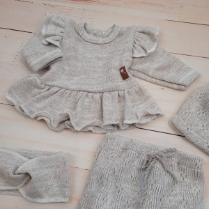 3Kazum 4 cz komplet włóczkowy dla dziewczymki tunika z falbanką opaska czapka azurkowa półśpiochy ażu.jpg