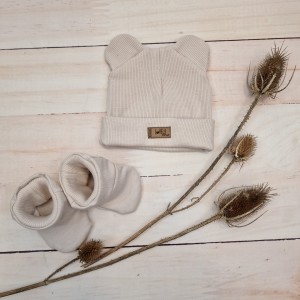 72cz komplet czapka z uszami buciki ściągacz prążek.jpg