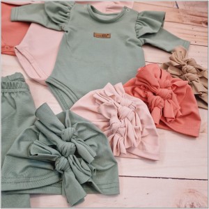 42 KOMPLET DLA DZIEWCZYNKI DZWONY .jpg