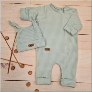 1 pajacyk romper +czapka dla noworodka pajacyk .jpg