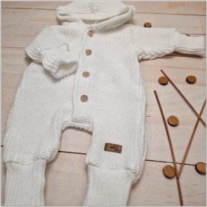 14 kombinezon włóczkowy rosnący z dzieckiem.jpg