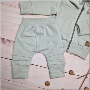 3 dres niemowlęcy z odpinanym kapturem .jpg