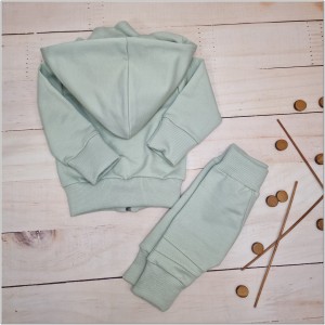 18 dres niemowlęcy z odpinanym kapturem .jpg