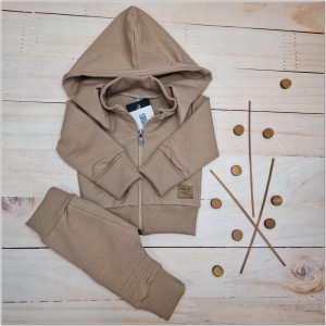 40 dres niemowlęcy z odpinanym kapturem .jpg