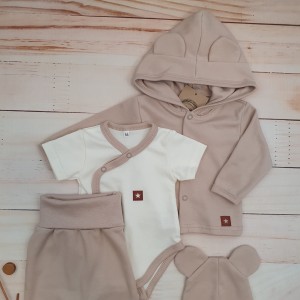 9 4cz wyprawka do szpitala body spodnie czapka kaftanik .jpg