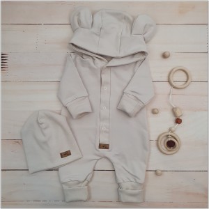 1 kombinezon dresowy + czapka beżowy .jpg