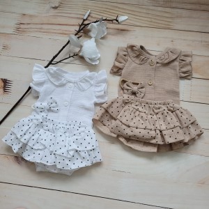 263 cz komplet w kropki body bloomersy z falbanką opaska.jpg