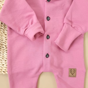 5niemowle noworodek kombinezon zaspinany guziki kaptur wyprawka wyprawka do szpitala .jpg