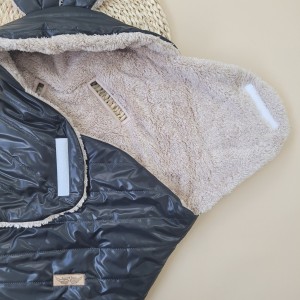 4śpiworek do fotelika do auta do samochodu wyprawka wyjście ze szpitala noworodek niemowlę wyprawka o.JPG