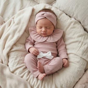 KAZUM 3 cz piękny komplet prążkowany body z kołnierzykiem+legginsy z kokardką 56-86 CORAL PINK