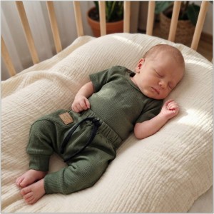 KAZUM 2 cz komplet body+spodnie 56-86 khaki