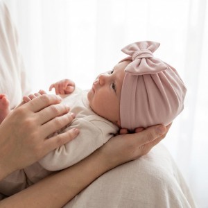 Czapka dresowa z kokardą rozmiar 0-6miesięcy  6-12miesięcy 1-3lat brudny róż