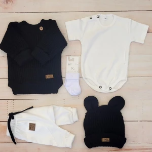 Stylizacja kontrastowa dla maluszka