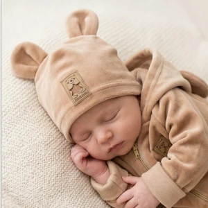 Welurowa czapka niemowlęca z uszkami  56-86 beżowa