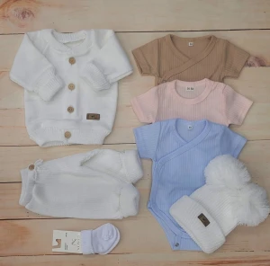 Stylizacja całoroczna kolorowe niebo