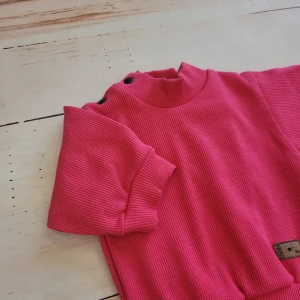 93 cz komplet sweter bluza spodnie czapka niemowlę noworodek elastyczny wyjście ze szpital awyprawka .jpg