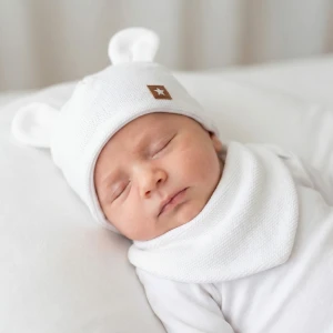 Komplet czapka niemowlęca wiązana włóczkowa z uszami misia+apaszka 56(38)-86(48) biała