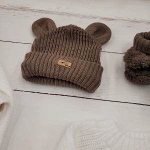6stylizacja niemowlę noworodek włóczkowy zestaw styliacja wiosna jesiń sweterek legginsy czapka skarp.jpg