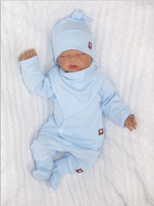 Wyprawka gładka niebieska. Kompletna wyprawka.  Bawełniana wyprawka. Wyprawka do szpitala. Zestaw dla noworodka. Wyprawka na prezent. Wyprawka dla noworodka.
Unikalny komplet.