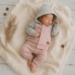 KAZUM Dres niemowlęcy sportowy bluza bejsbolówka + spodnie powder pink ostatnie sztuki 56-86