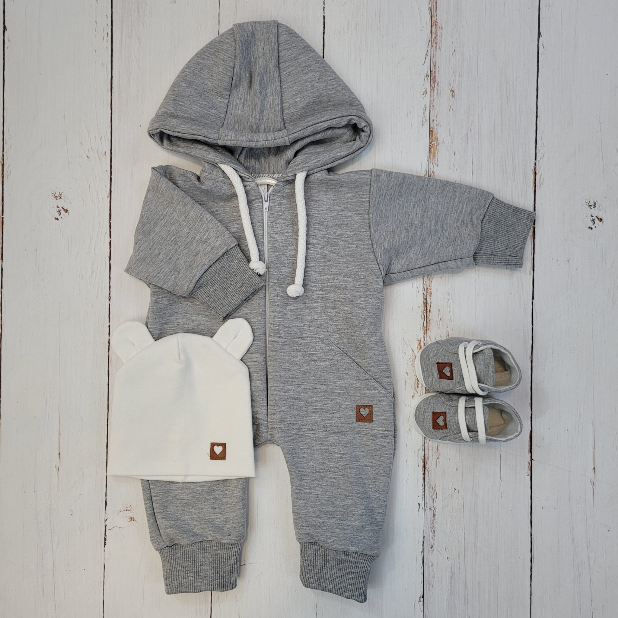 3 czapka welurowa z uszkami .jpg