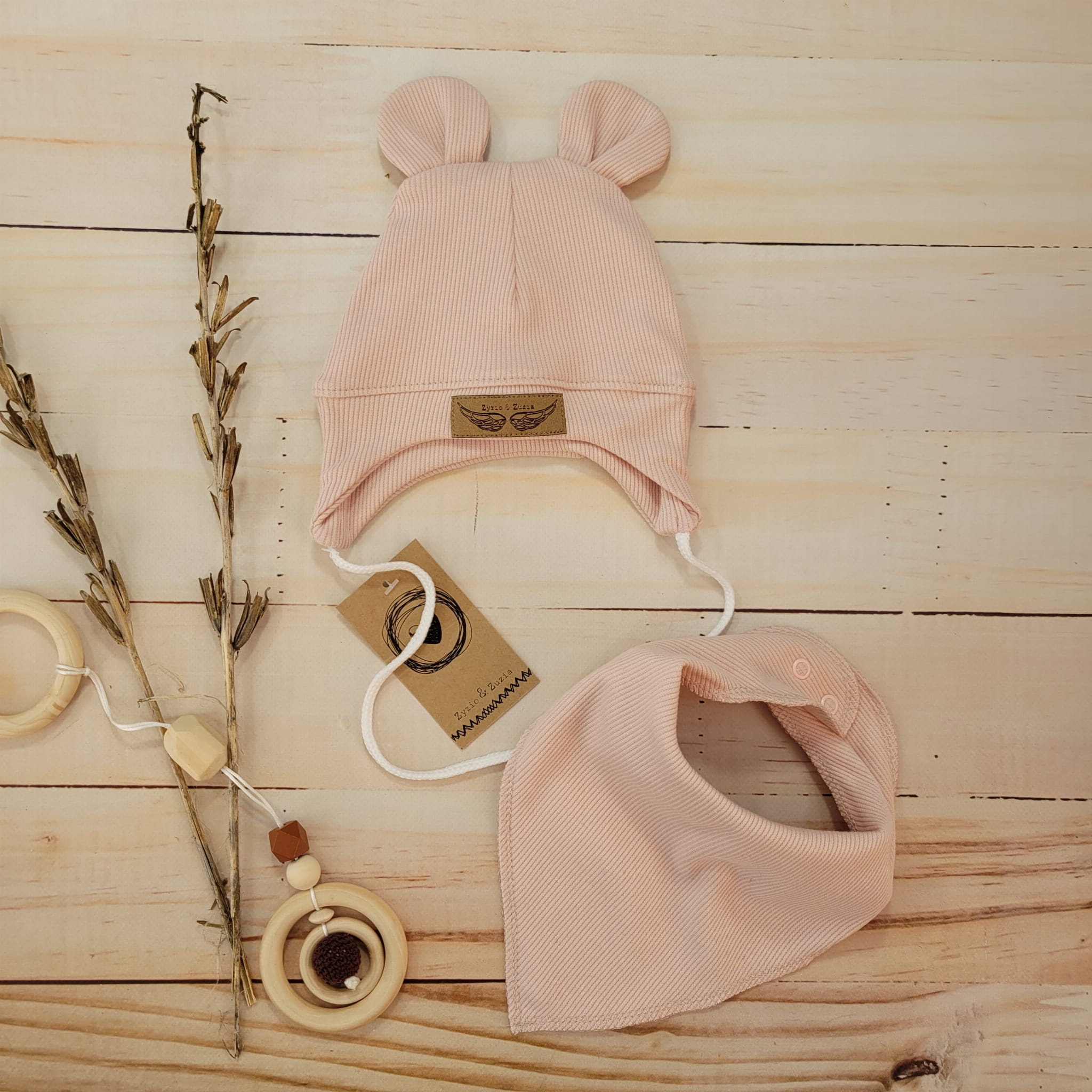 26 czapka prązkowana jesienna niemowlęca + apaszka.jpg