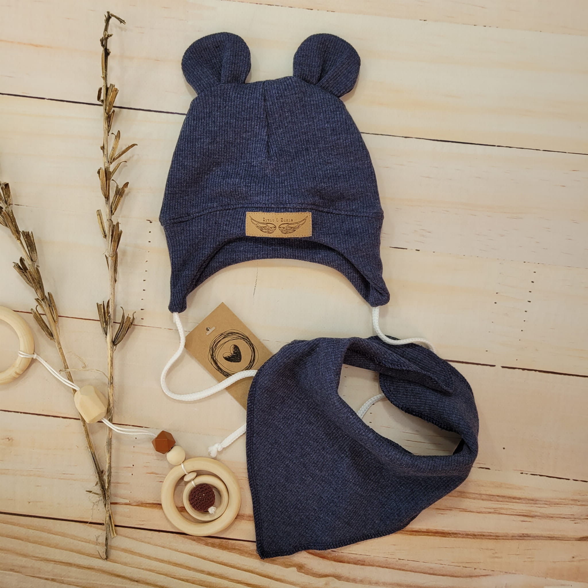 35 czapka prązkowana jesienna niemowlęca + apaszka.jpg