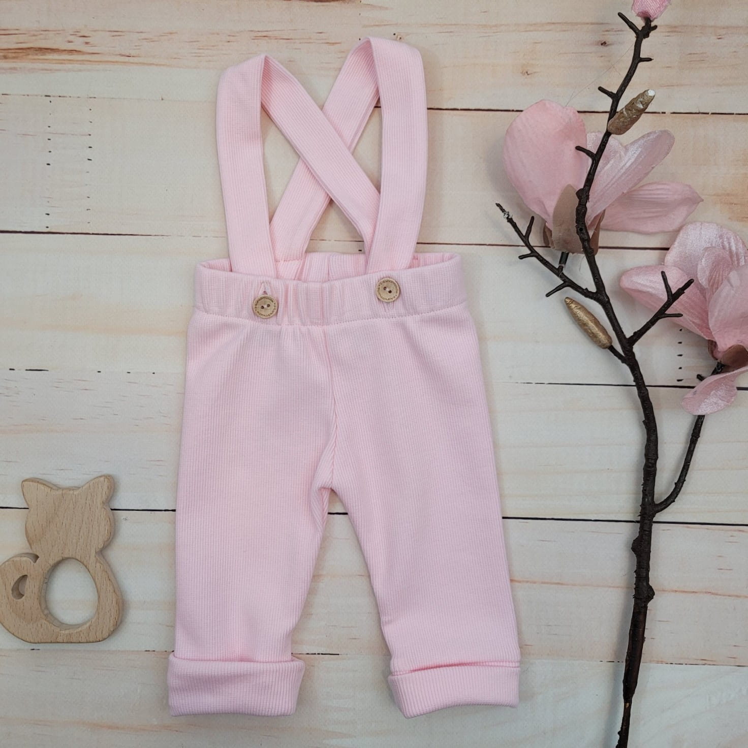 3prążkowane legginsy spodnie na szelkach .jpg