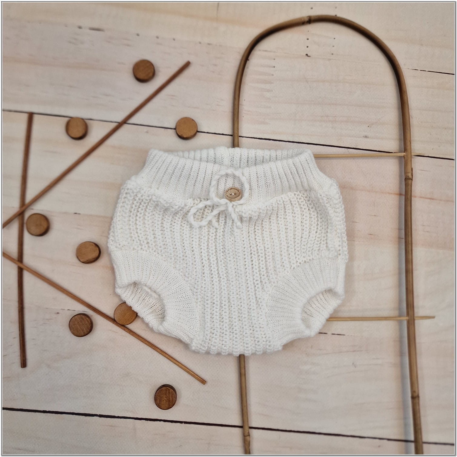 12 włóczkowy spodenki bloomersy niemowlęce .jpg