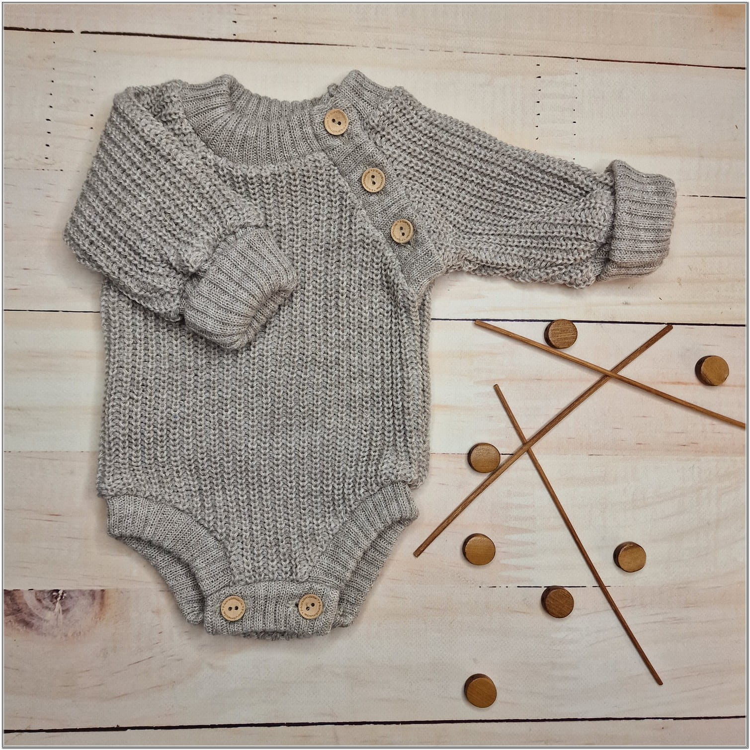5 włóczkowe body sweterek.jpg